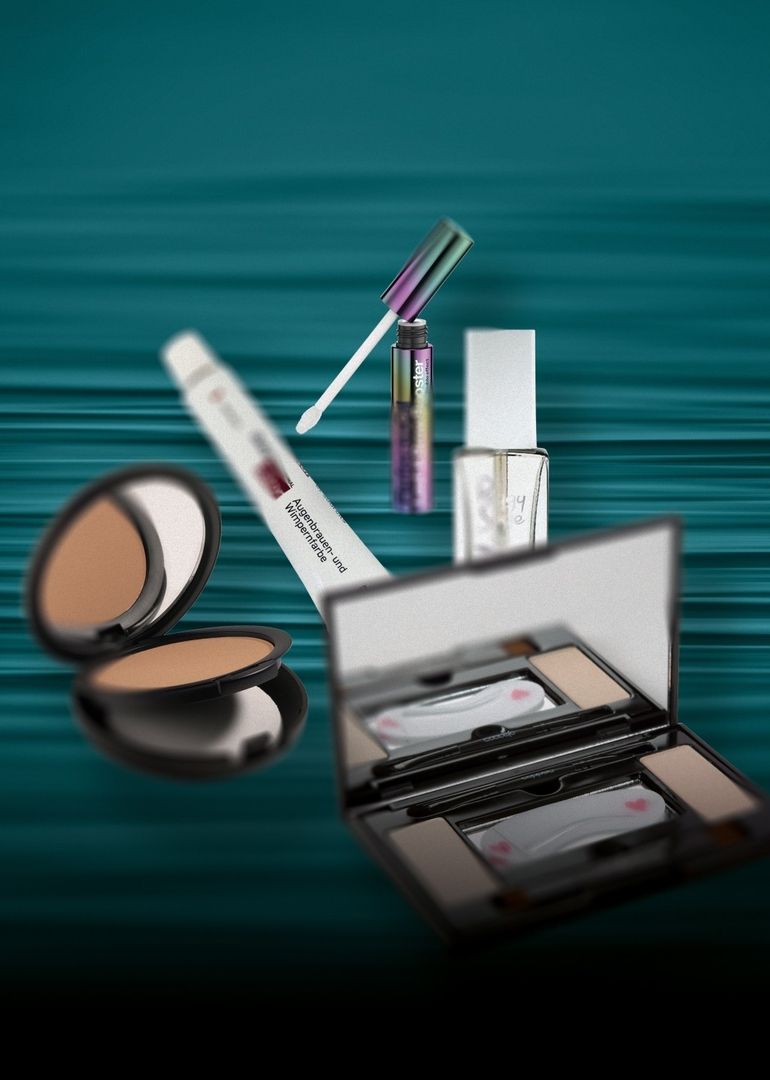 Verschiedene Make-up Produkte und Kosmetikartikel